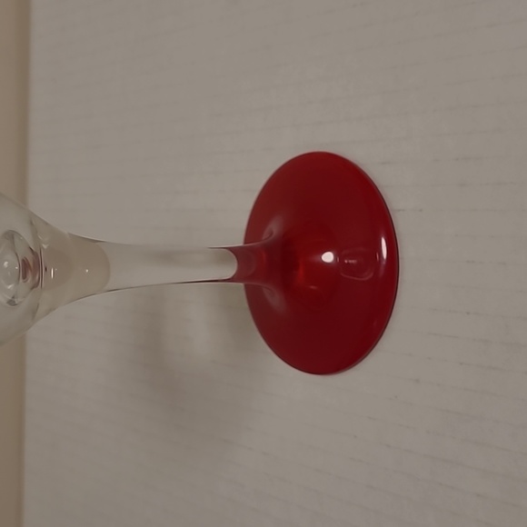 Pair of Libbey Red Bottom Wine Glasses - Picture 6 of 14